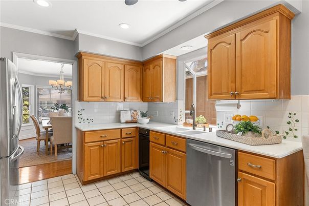 Chandelier, Dining room, Interior, Kitchen, Recessed Lighting