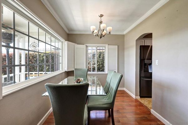 Chandelier, Dining room, Interior, Wood Texture Flooring
