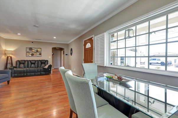 Dining room, Interior, Recessed Lighting, Wood Texture Flooring