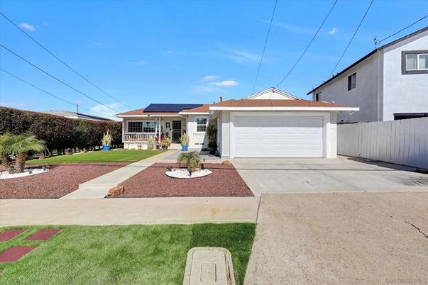 Attached, Exterior, Facade, Solar Panels, Ranch