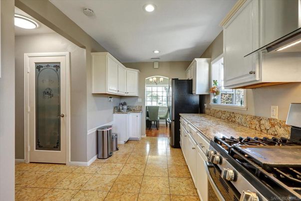 Interior, Kitchen, Recessed Lighting