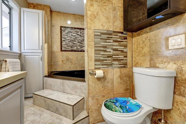 Bathroom, Interior, Recessed Lighting