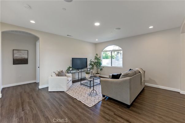 Interior, Living room, Recessed Lighting, Wood Texture Flooring