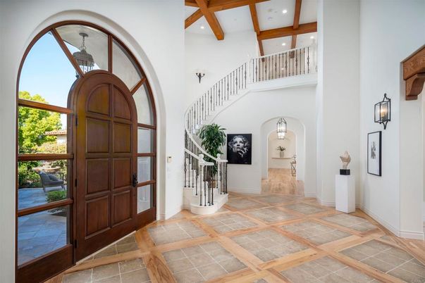 Interior, Recessed Lighting, Wooden Beams