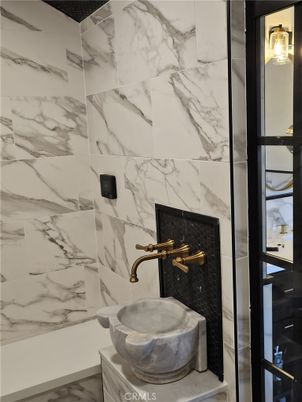 Bathroom, Interior, Marble Walls