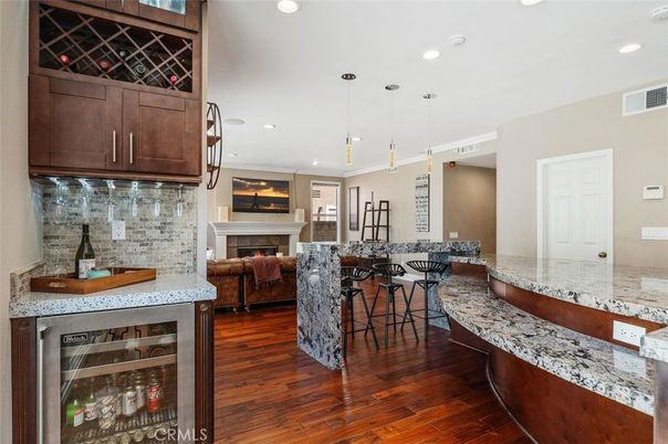 Fireplace, Interior, Living room, Pendant Lights, Recessed Lighting, Wood Texture Flooring