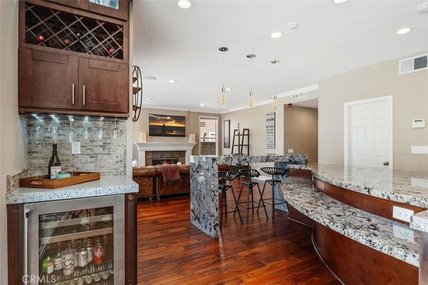 Fireplace, Interior, Living room, Pendant Lights, Recessed Lighting, Wood Texture Flooring