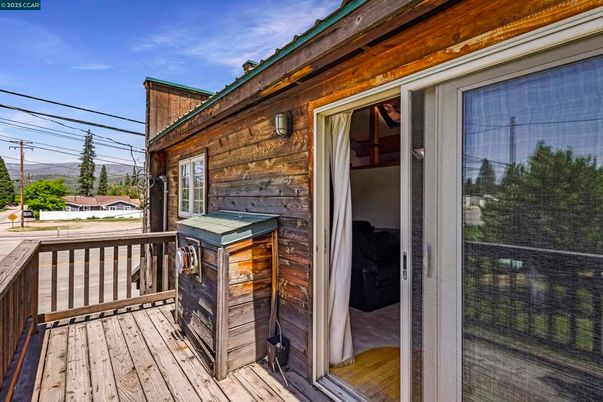 Exterior, Wood Texture Flooring
