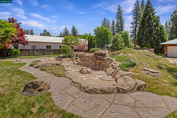 Backyard, Detached Garage, Exterior