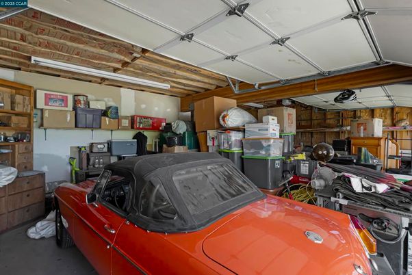 Garage, Interior, Wooden Walls