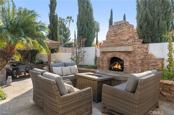 Exterior, Fireplace
