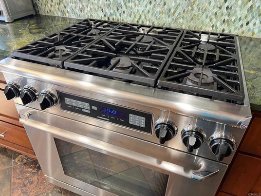 Interior, Kitchen, Stainless Steel Appliances