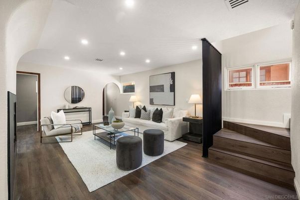 Interior, Living room, Recessed Lighting, Wood Texture Flooring