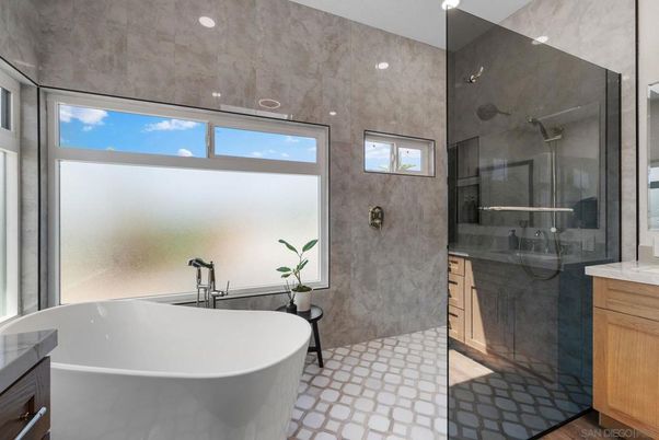 Bathroom, Free Standing Baths, Glass Shower, Interior, Recessed Lighting
