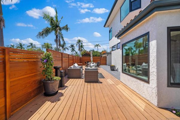 Exterior, Wood Texture Flooring