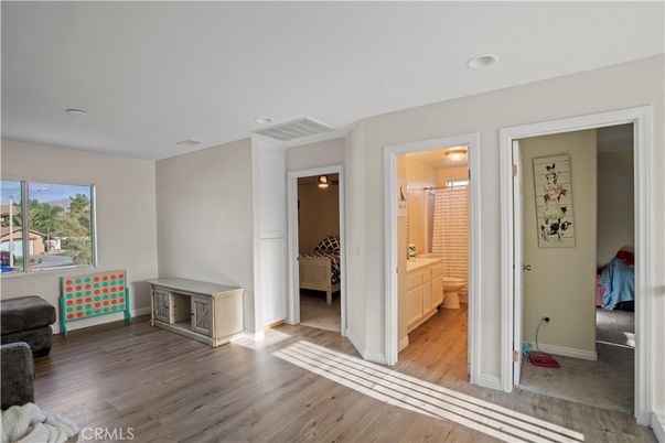 Bathroom, Interior, Recessed Lighting, Wood Texture Flooring