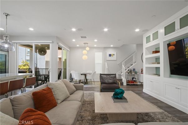 Dining room, Interior, Living room, Pendant Lights, Recessed Lighting, Wood Texture Flooring