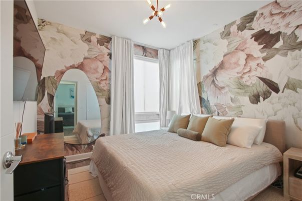 Bedroom, Interior, Pendant Lights