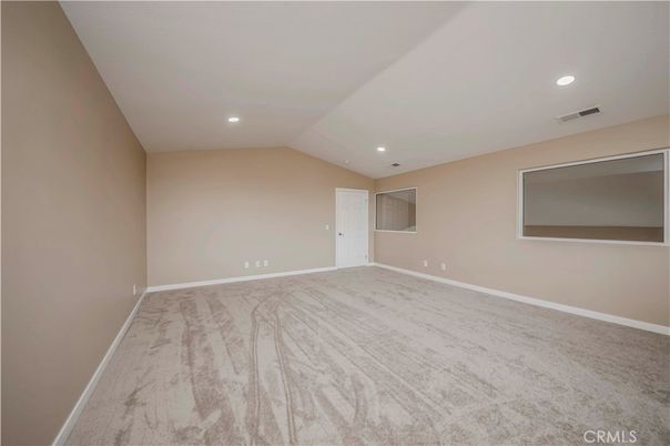 Empty room, Interior, Recessed Lighting