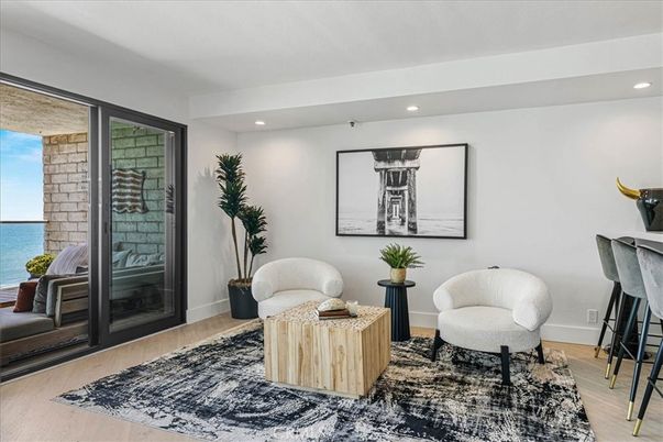 Interior, Living room, Recessed Lighting, Water, Wood Texture Flooring