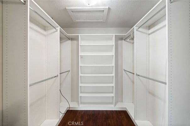 Interior, Walk-in Closets, Wood Texture Flooring