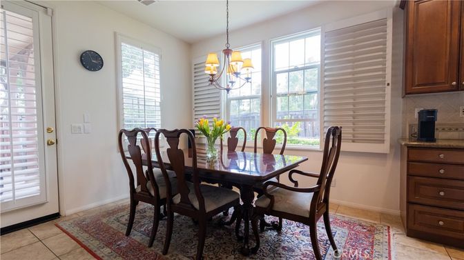 Chandelier, Dining room, Interior, Pendant Lights