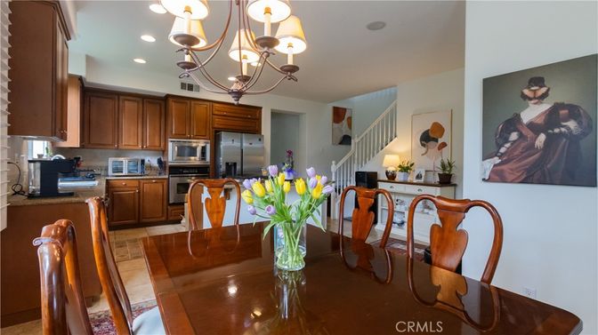 Chandelier, Dining room, Interior, Kitchen, Recessed Lighting, Stainless Steel Appliances