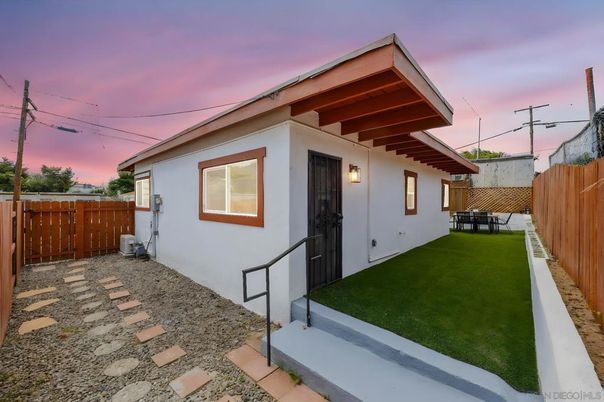 Backyard, Exterior