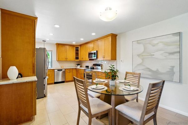 Dining room, Interior, Kitchen, Recessed Lighting, Stainless Steel Appliances