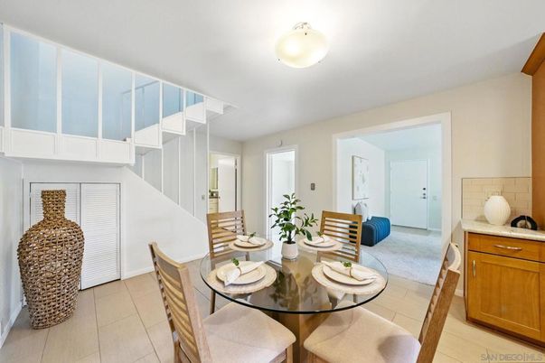 Dining room, Interior