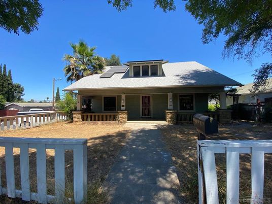 Exterior, Facade, Solar Panels, Ranch