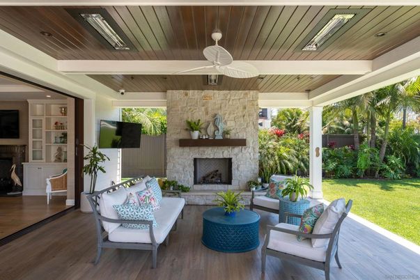 Exterior, Fireplace