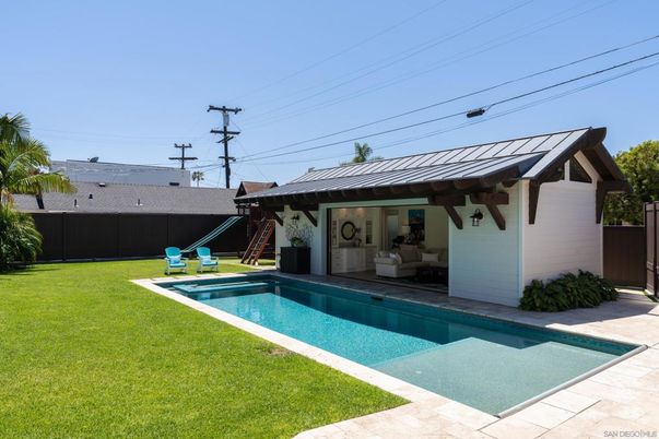 Exterior, Pool