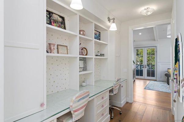 Home Office, Interior, Recessed Lighting, Wood Texture Flooring