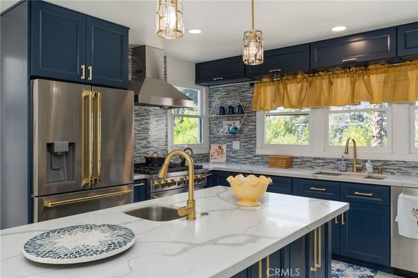 Interior, Kitchen, Pendant Lights, Recessed Lighting, Stainless Steel Appliances