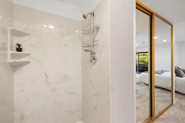 Bathroom, Bedroom, Interior, Marble Walls, Recessed Lighting