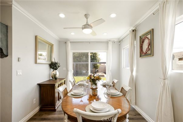 Dining room, Interior, Recessed Lighting, Wood Texture Flooring