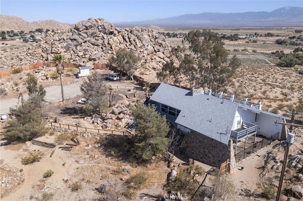 Exterior, Drone