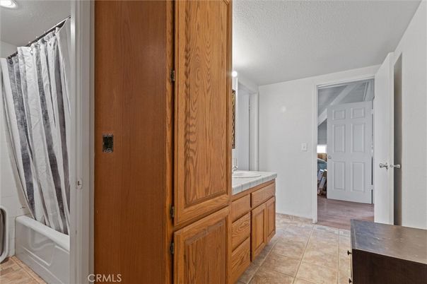 Bathroom, Interior, Tile Countertops