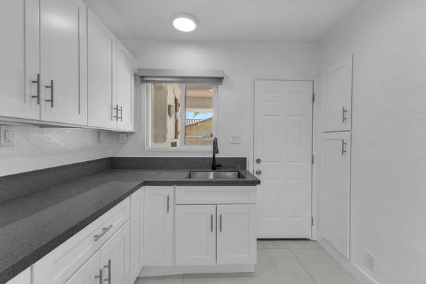 Interior, Kitchen, Recessed Lighting, Water