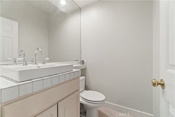 Bathroom, Interior, Tile Countertops