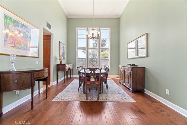 Chandelier, Dining room, Interior, Wood Texture Flooring