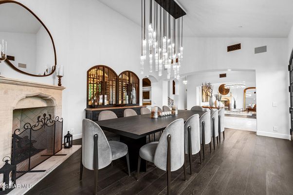 Dining room, Fireplace, Interior, Pendant Lights, Recessed Lighting, Wood Texture Flooring