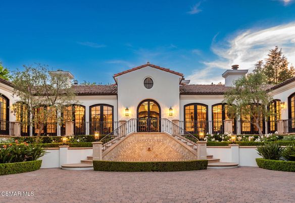 Exterior, Facade, Spanish Mediterranean