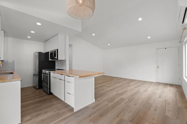 Interior, Kitchen, Recessed Lighting, Wood Texture Flooring