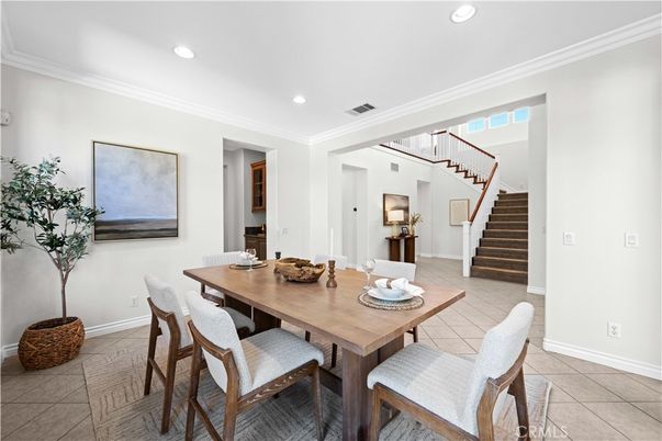 Dining room, Interior, Recessed Lighting