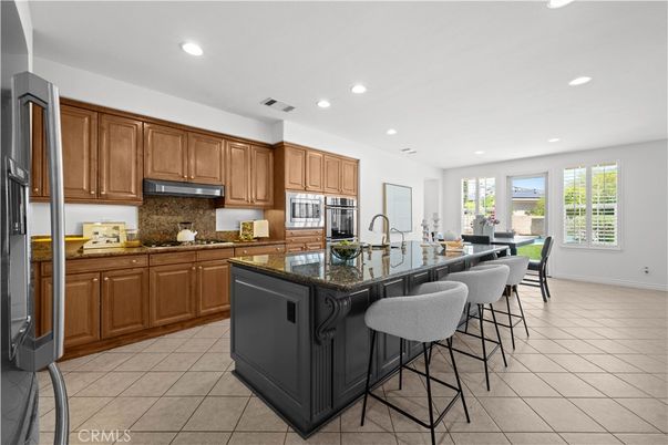 Dining room, Interior, Kitchen, Recessed Lighting, Stainless Steel Appliances
