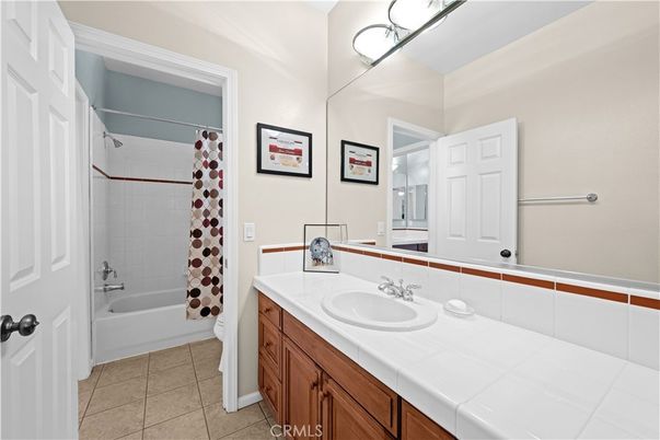 Bathroom, Interior, Tile Countertops