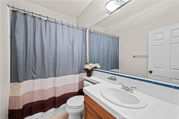 Bathroom, Interior, Tile Countertops