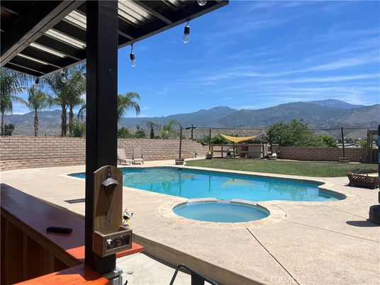 Exterior, Pool, Other